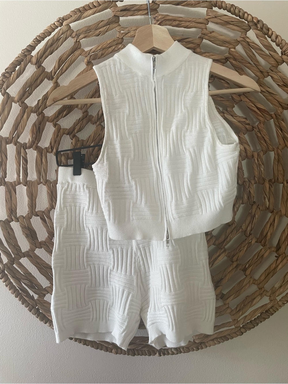 Daisy Ribbed Knit Zip Crop Top & Shorts Set - Picture 7 of 12